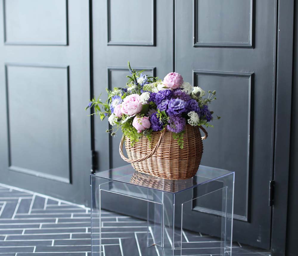 Stunning Flower Ideas -Elegance basket