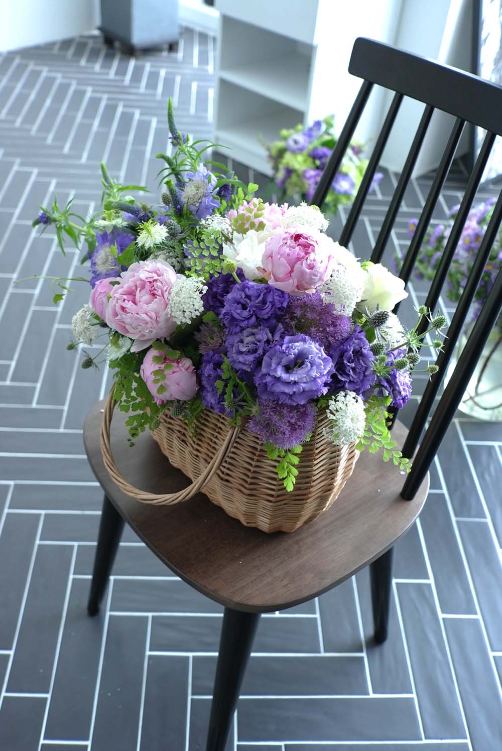 Stunning Flower Ideas -Elegance basket