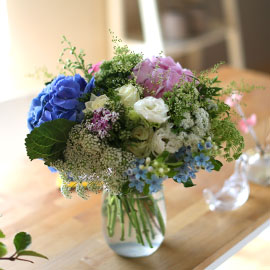 Ways to Freshen Your Home - Arrangements in living of Four Seasons 꽃배달