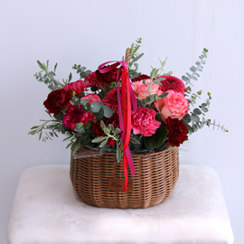 Velvet Rouge Garden Basket 꽃배달