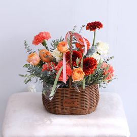 A Gentle Joy Basket 꽃배달